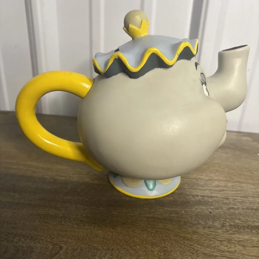 Vtg Disney Beauty and the Beast Mrs Potts Teapot Coin Bank Plastic Piggy Bank
